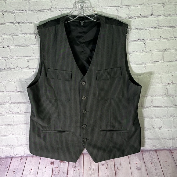 Kenneth Cole New York Men's Striped Dark Gray Vest. Size: XL - Picture 5 of 12